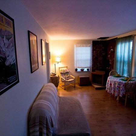 Cozy Muir Cottage - In Town - Pet Friendly Lone Pine Bagian luar foto